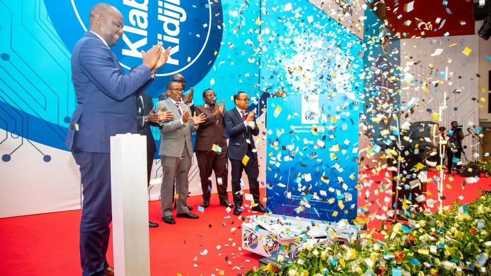 TCRA Yazindua Kitabu cha Kuanzisha na Kuratibu Klabu za Kidijiti ili Kukuza Ubunifu kwa Vijana